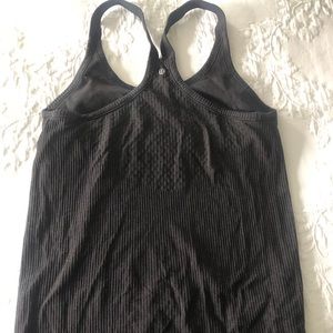 Lululemon black texture tank top